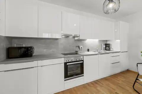 Others 4, Long Term Stay - Near Klinik Floridsdorf - On-Site Parking for 19,90 Eur, Wien