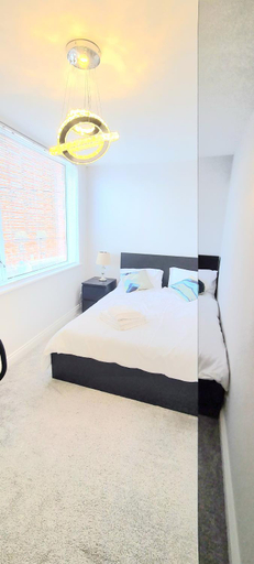 Bedroom 3, Spacious 3 bed flat near the sea with parking, Bournemouth