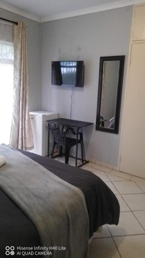 Bedroom 2, Stay at Home Airport Lodge, Ekurhuleni