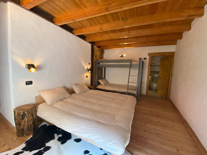 Bedroom 1, Giasson, Aosta