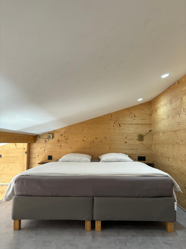 Bedroom 2, Les Chalets Perce Neige & Jacuzzi privatif, proximite Gerardmer & La Bresse, Vosges