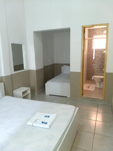 Others 3, Hotel Aruba, Curitiba