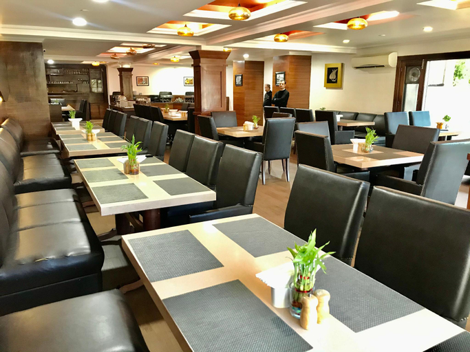Food & Drinks 5, Indraprastha Resort - Centrally Heated Rooms & Spa, Chamba