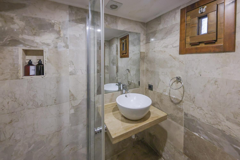 Bathroom 2, Old Town Hotel Kalkan - Adults Only, Kaş