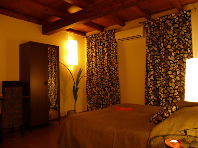 Others 3, Locanda Della Fiorina, Modena