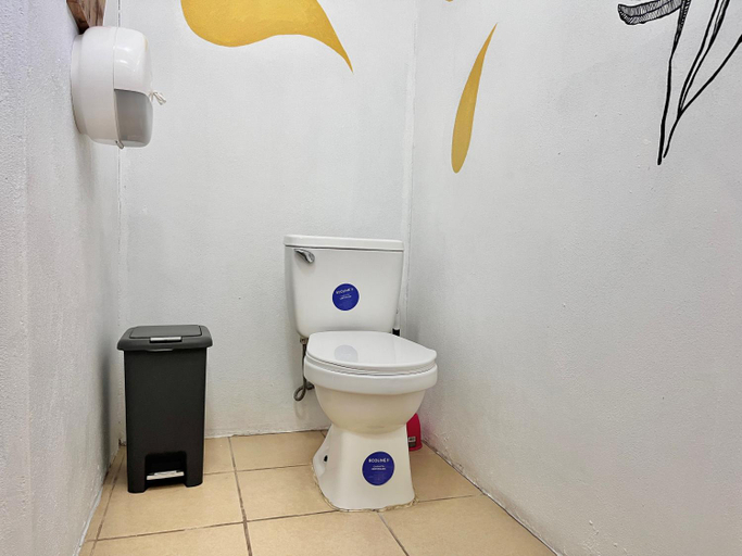 Bathroom 3, La Tribu Boutique Hostel for Women, Talamanca