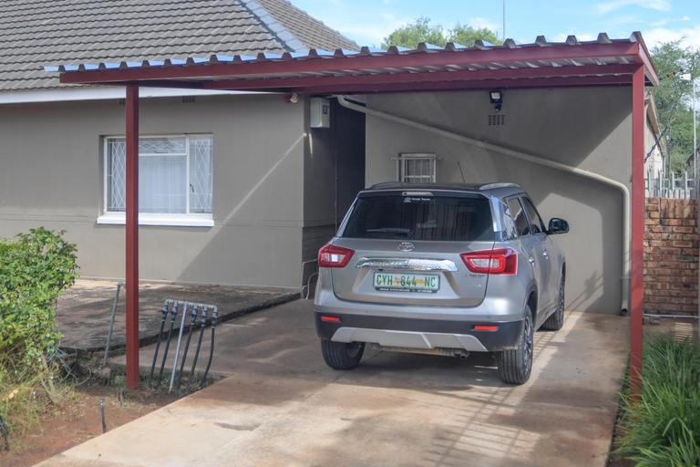 Others 4, Carstens Garden Cottages, Frances Baard