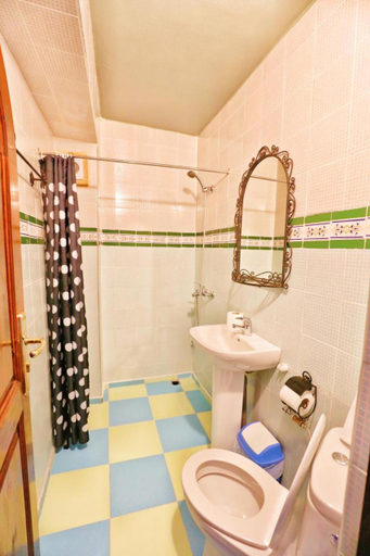 Bathroom, AYMANE ROOFTOP budget panoramic HOTEL, Chefchaouen