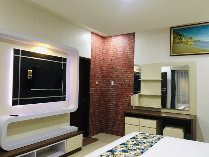 Bedroom 3, Crown Hotel Pangandaran (Syariah), Pangandaran