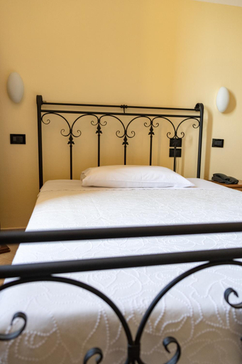 Others 5, Hotel Fattori, Bologna