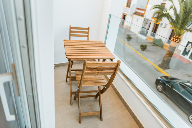 Others 5, Apartamentos ZHR, Cádiz