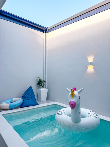 Swimming Pool 7