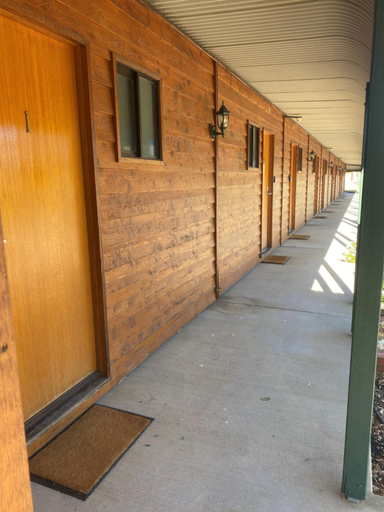Others 5, Deniliquin Country Club Motor Inn, Deniliquin