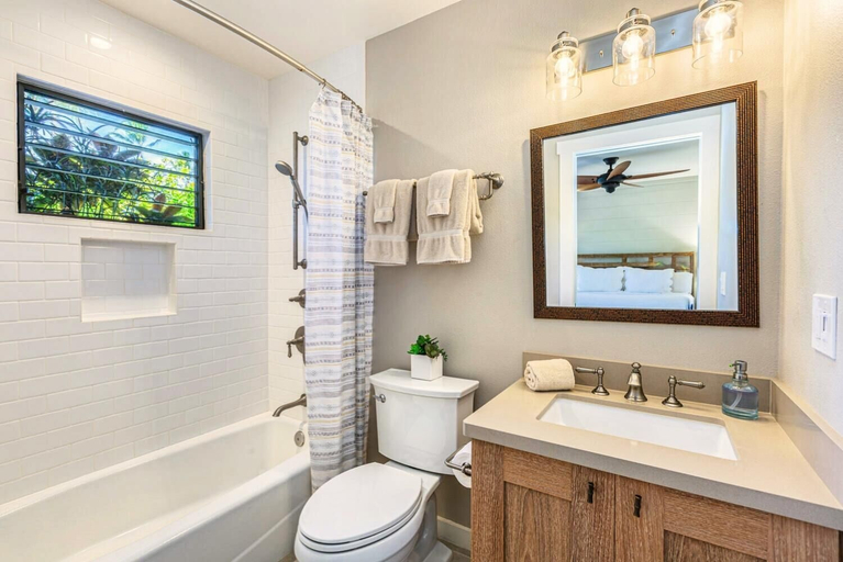 Bathroom 4, Alii Kai II 10A, Kauai