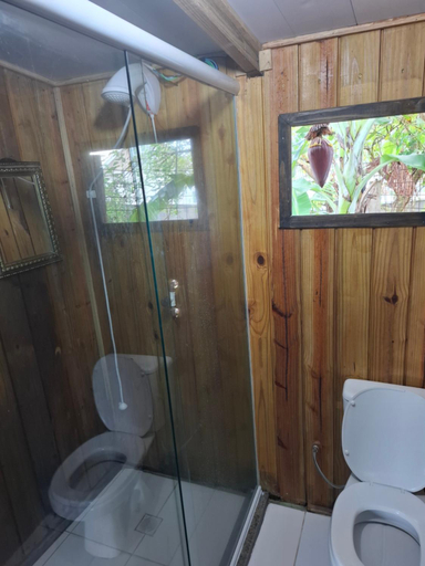 Bathroom 3, Caiowa Floripa guesthouse, Florianopolis