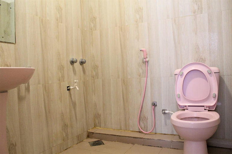 Bathroom 3, The Sisara, Katharagama