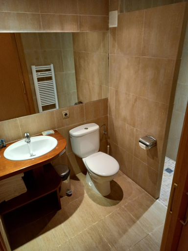 Bathroom 2, Hostal Cabreres, Barcelona