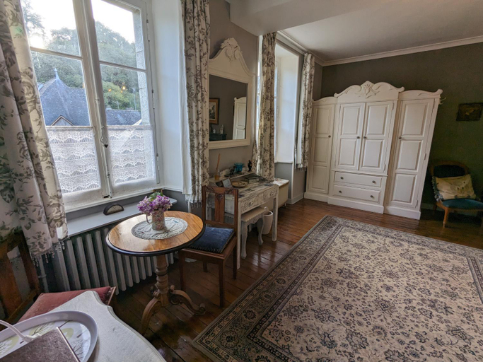 Others 5, Sweeting's B & B Chailland, Mayenne