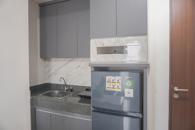 Others 3, Comfy and Homey 2BR Apartment Transpark Cibubur By Travelio, Depok