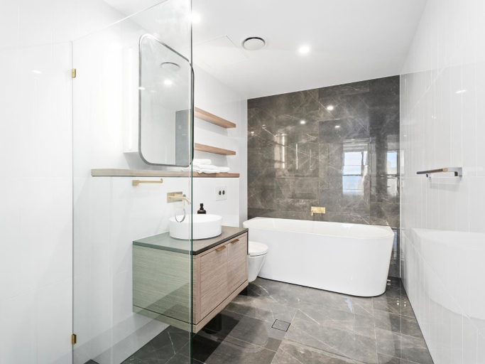 Bathroom 11