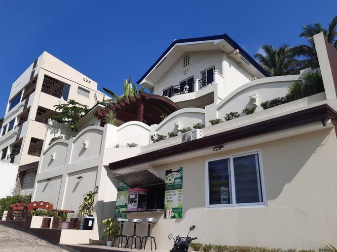 Exterior 2