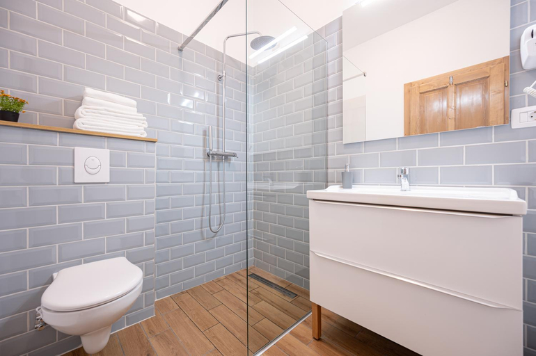 Others 4, Central Park Rooms, Oradea