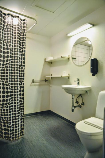 Bathroom, Stoeberiet, Svendborg