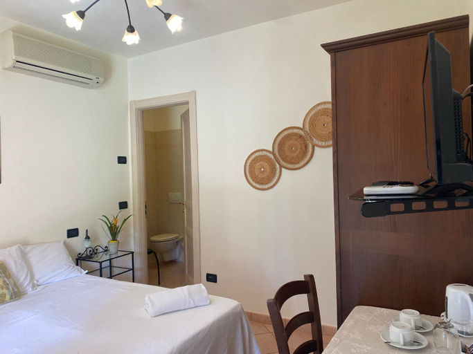 Bedroom 4, Villa Gaia, Livorno