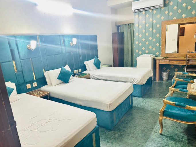 Bedroom 3, Fiesta Inn Hotel & Resorts Multan, Multan