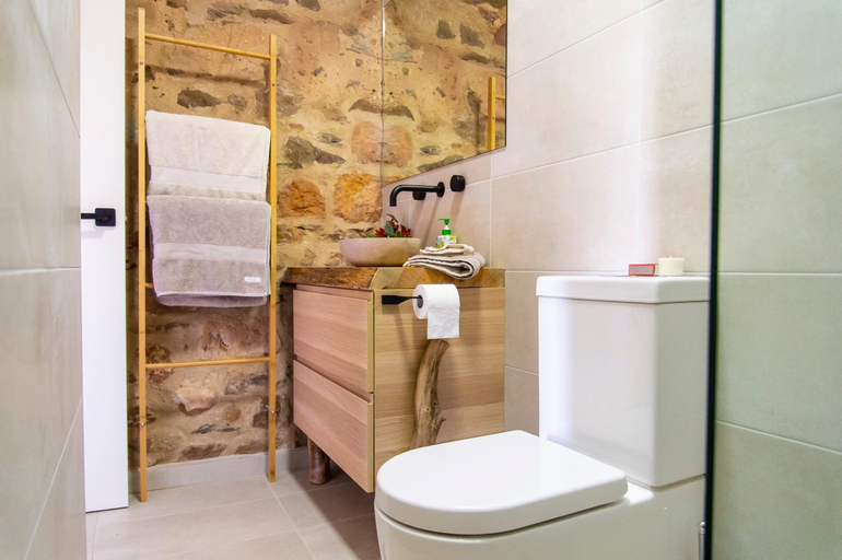 Bedroom 3, Hutton Vale Farm JHA Stone Cellar, Barossa - Angaston