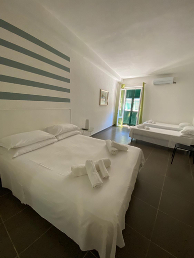 Bedroom 2, VERNAZZA Rooms & Apartments, La Spezia