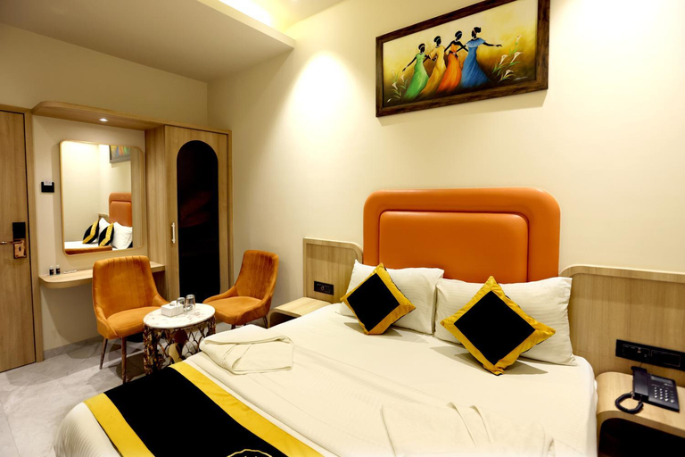 Others 3, Hotel A R Paradise , Thane