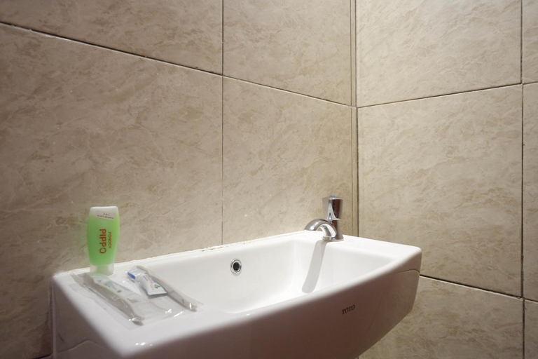 Bathroom 24