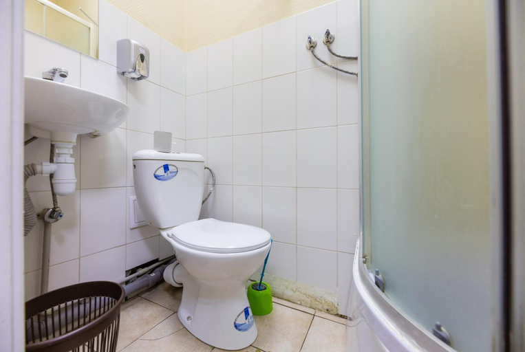 Bathroom 3, Mini Hotel near Arena City, Shevchenkivs'kyi