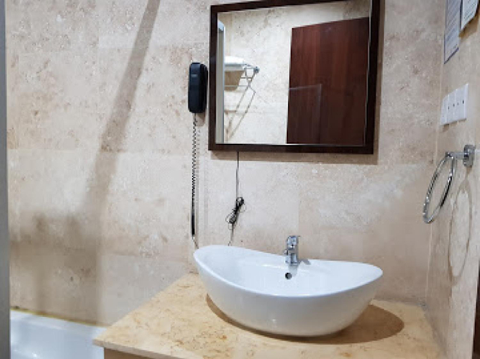 Others 2, Full Moon Hotel -2BD Penthouse Suite, Owerri Municipal