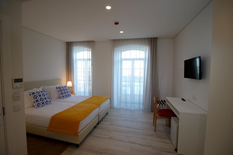 Bedroom 2, Hotel Riverside Alfama, Lisbon