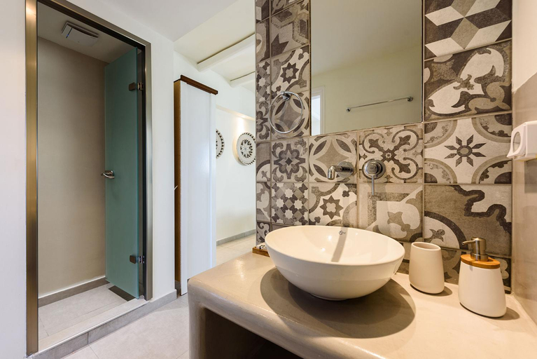 Bathroom 4, Vammos Luxury Residences, South Aegean