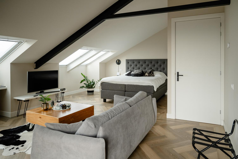 Others 3, B&B de Cley, Noordwijk