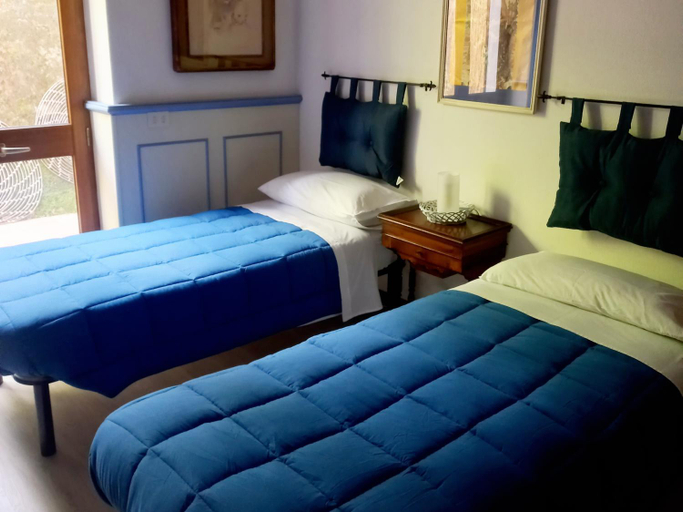 Bedroom 1, B&B La Risorgiva, Massa Carrara