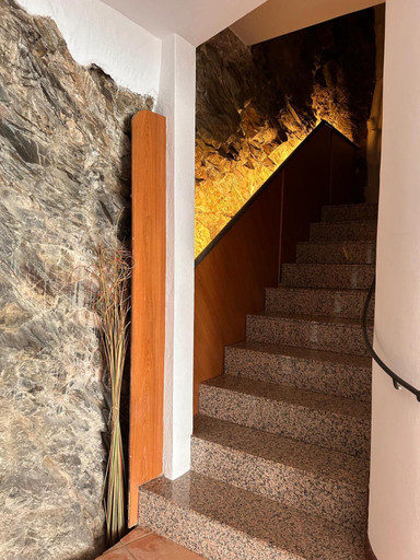 Others 5, Hotel Can Pepin, Girona