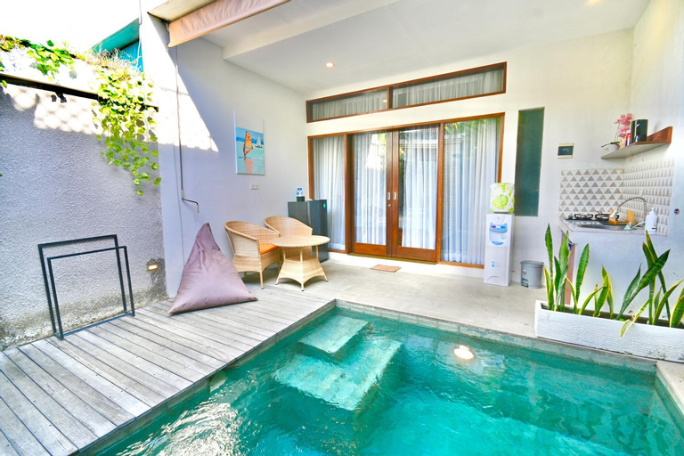Swimming Pool 12
