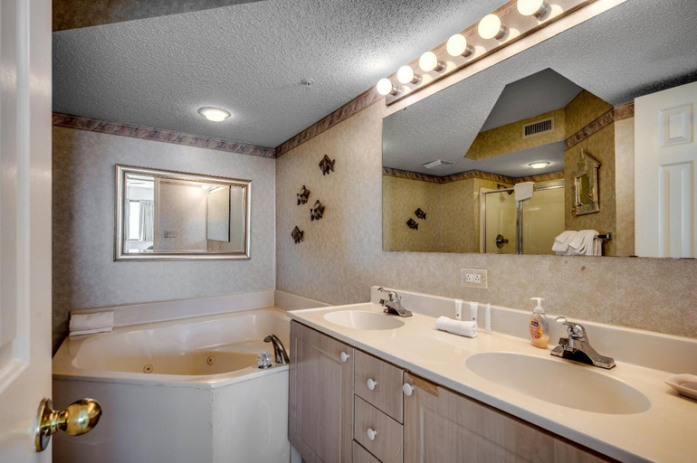 Bathroom 4, Ocean Bay Club, Horry