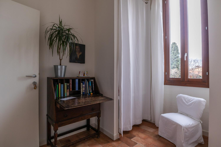 Others 4, B&B Giorni Dipinti, Florence