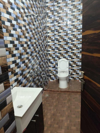 Bathroom 3, Mahakumbh Paryatan - Luxury Stay, Allahabad
