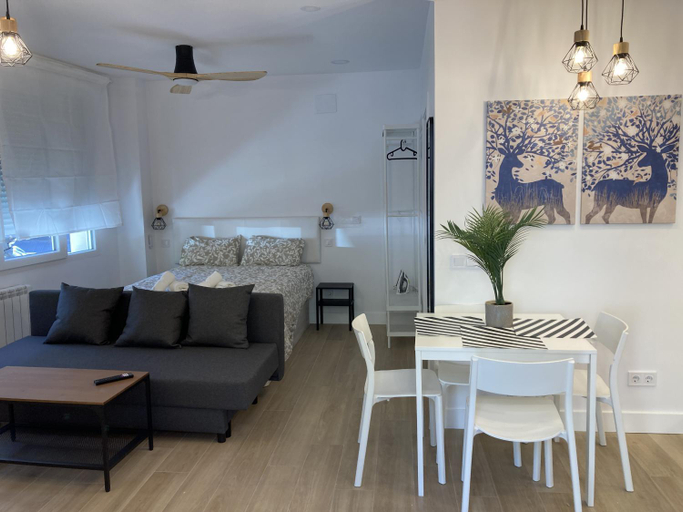 Others 3, Bravo Murillo Apartments, Madrid