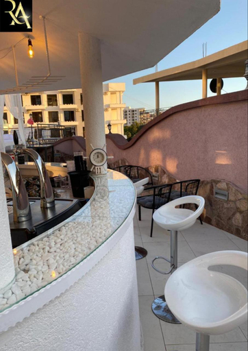 Food & Drinks 5, Accommodation Royal Azur