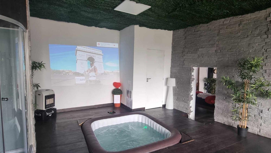 Others 5, Le Glamour Loft, Pas-de-Calais