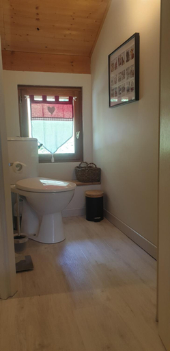 Bathroom, Chambre d'hotes a la ferme, Savoie