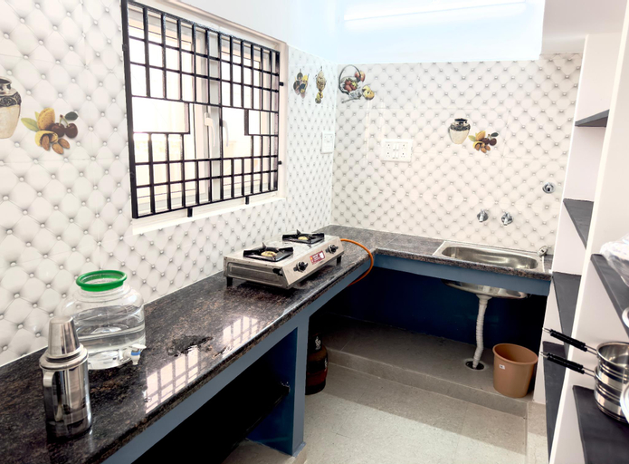 Others 3, Sishya Hotels & Service Apartment Thoraipakkam, Chennai OMR, IT Expressway, Kancheepuram