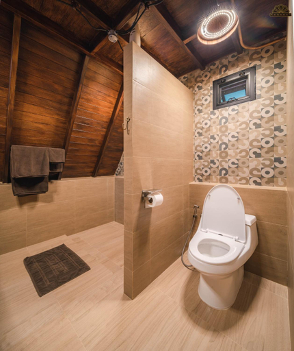 Bathroom 11